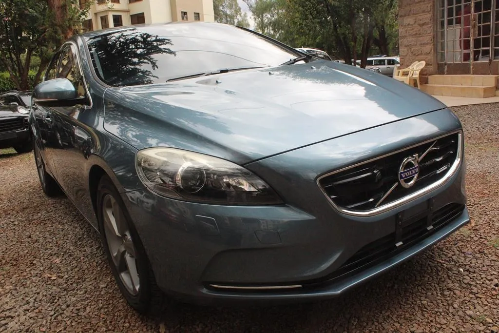 Volvo V40 2015